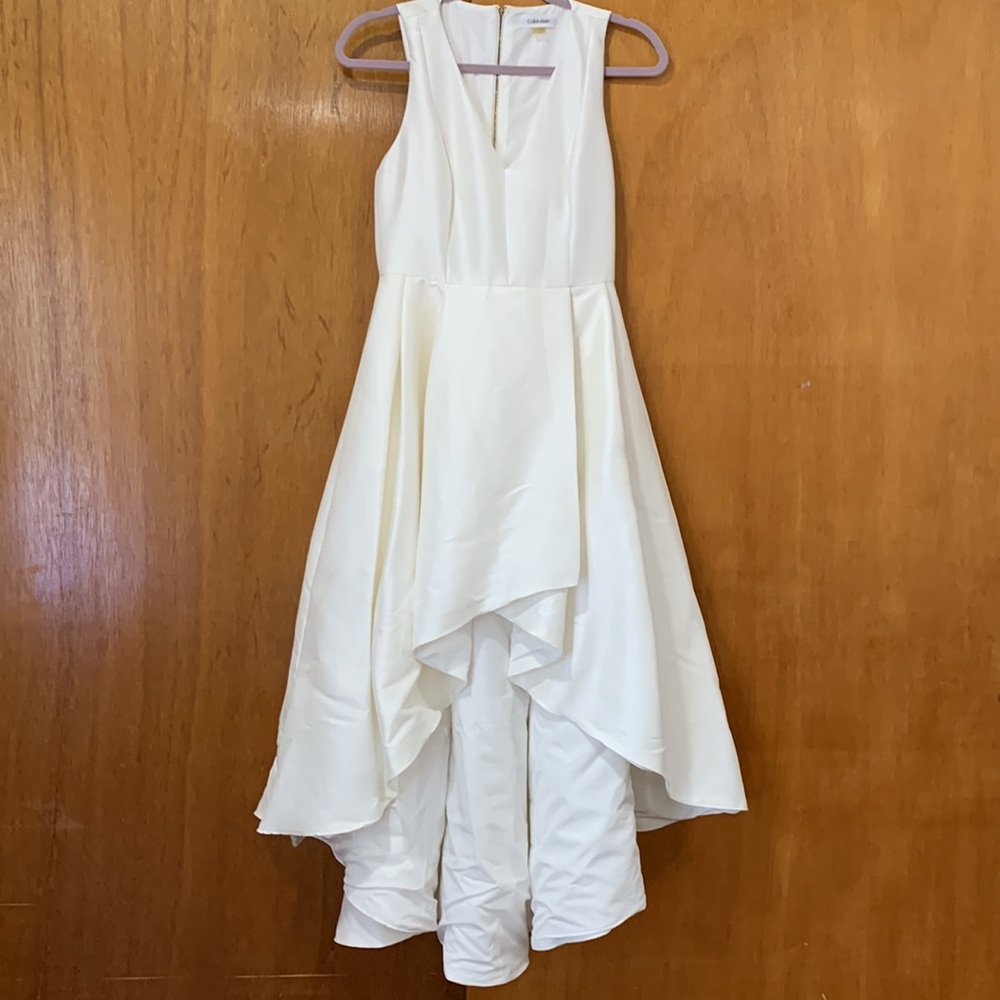 Calvin Klein Ivory High-Low Wedding Dress